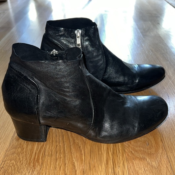 Officine Creative black leather zip ankle boot - Picture 3 of 5